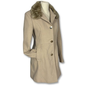 Beige Faux Fur Collar Winter Coat – Size 32